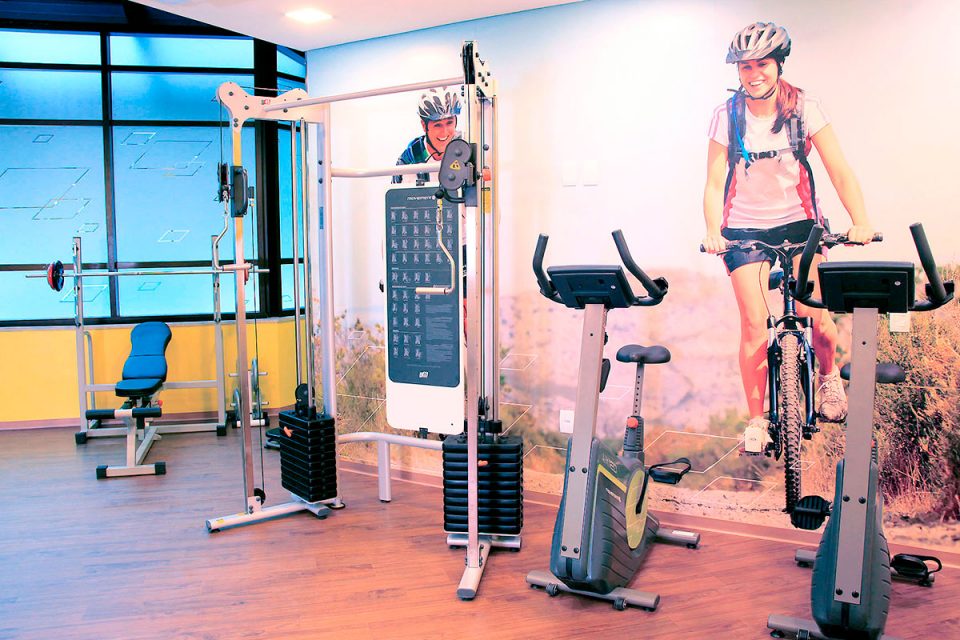 hometeste adesivacao-de-parede-academia-bourbon-hotel-1-960x640