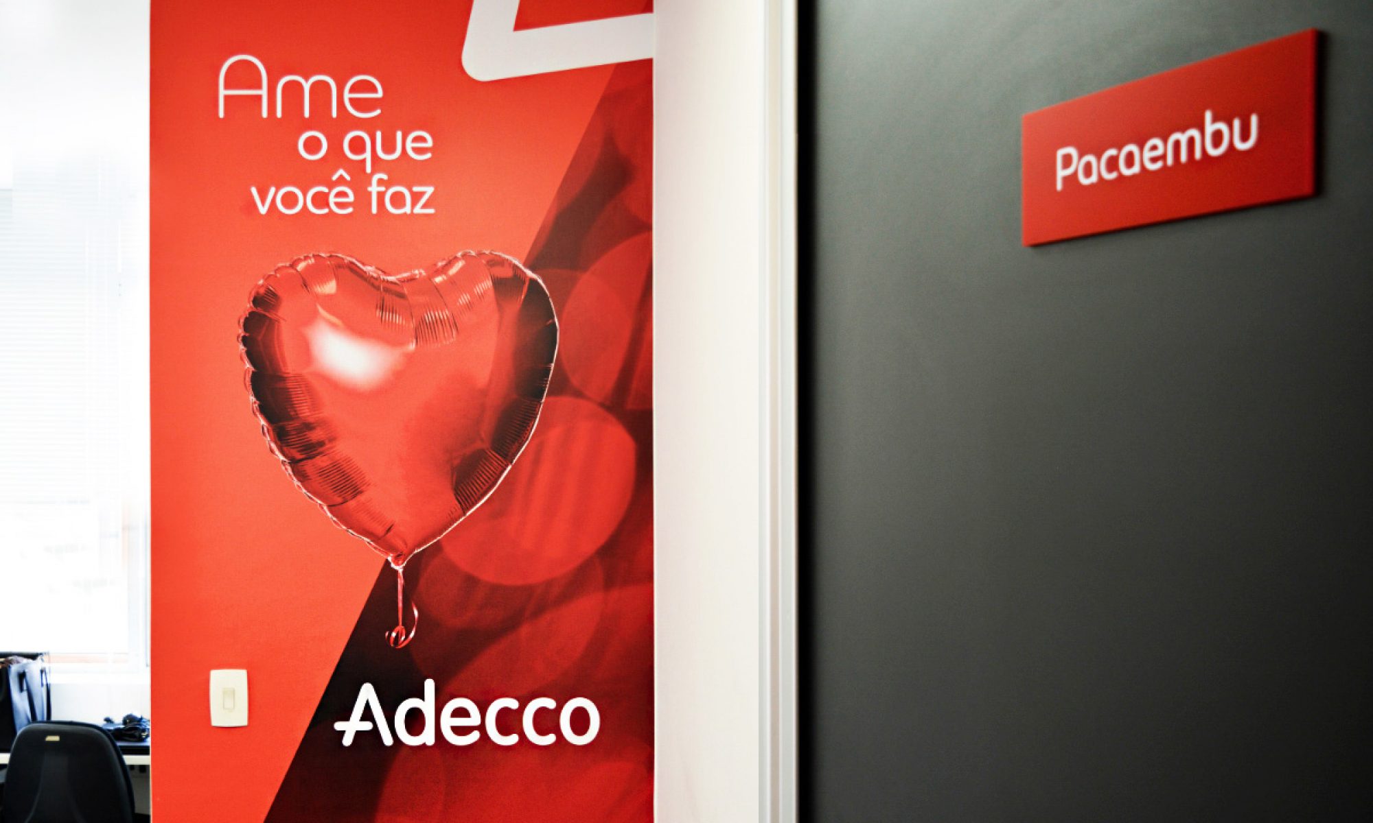 adesivacao-de-parede-3-1-2000x1200