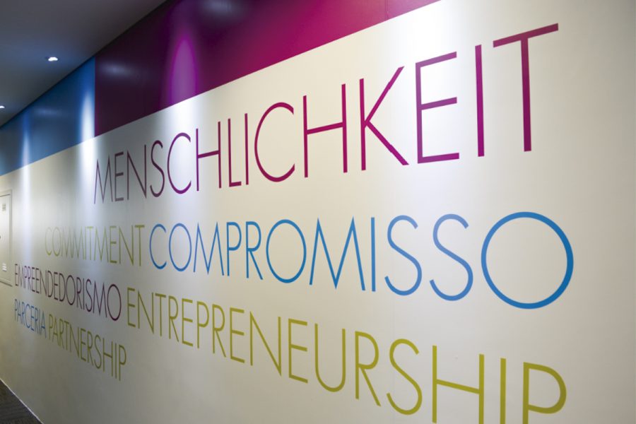 adesivacao-de-parede-knauf-com-palavras-6-1-1-900x600