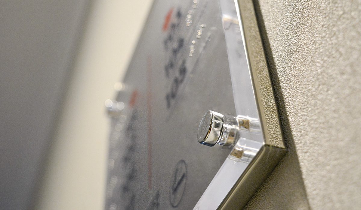 Condomínio Provence // sinalização placa-de-sinalizacao-para-condominio-por-andar-provence-9-1-1200x700