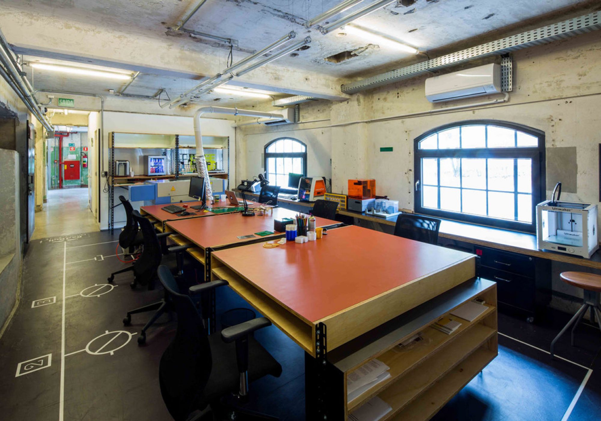 Red Bull Station // adesivação 39990011591-63-e1530629978556-2000x1400