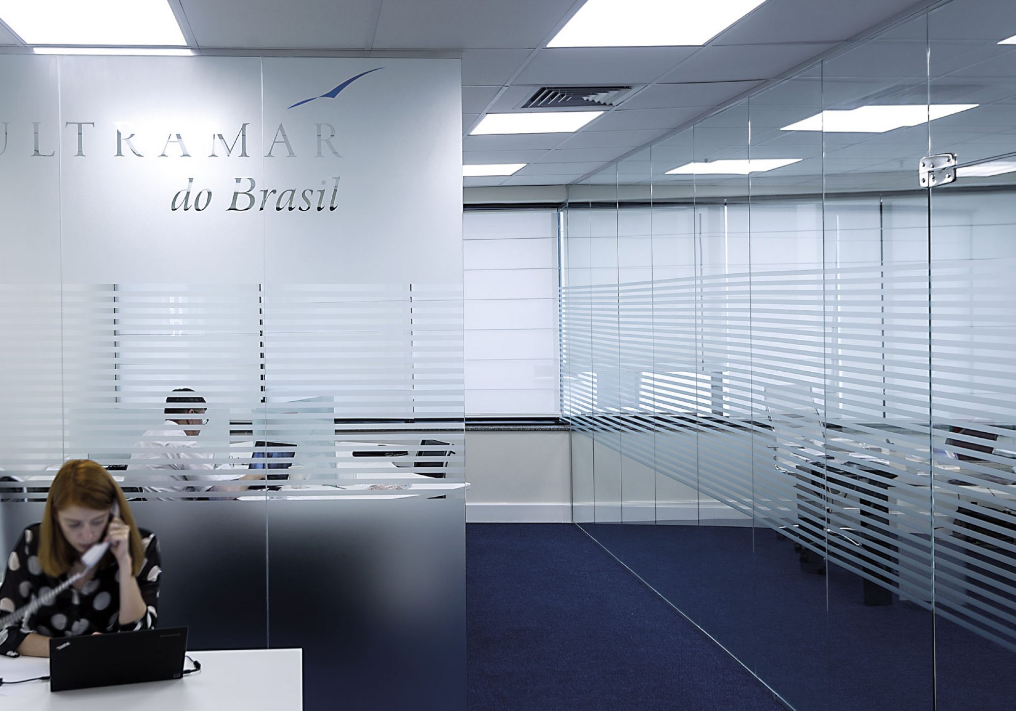 Ultramar // adesivo jateado adesivo-jateado-ultramar-1-2000x1400