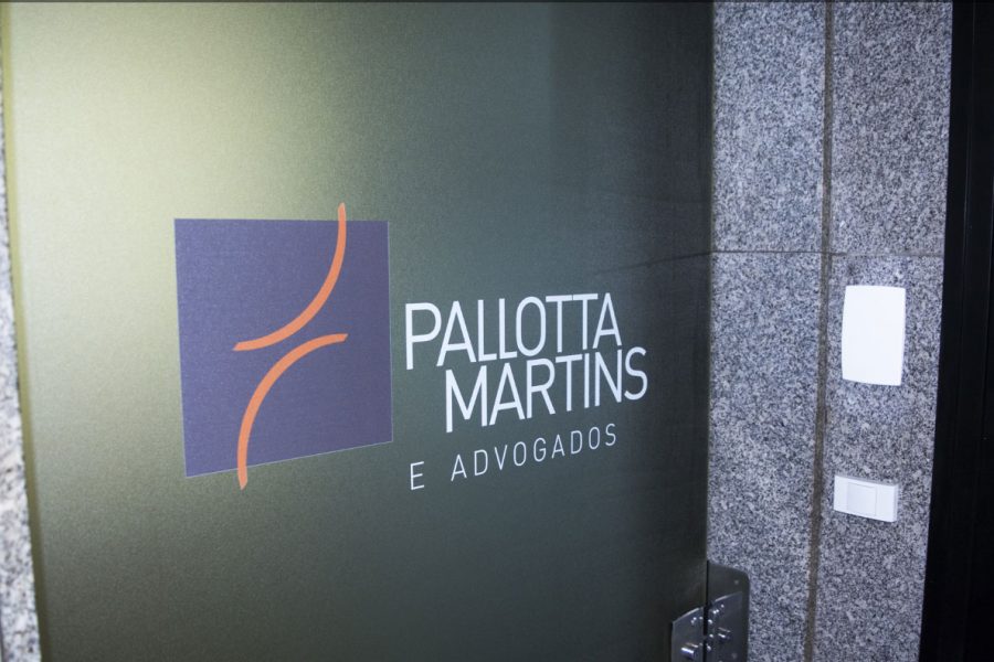 Adesivação de Vidro adesivos-para-porta-de-vidro-01-900x600