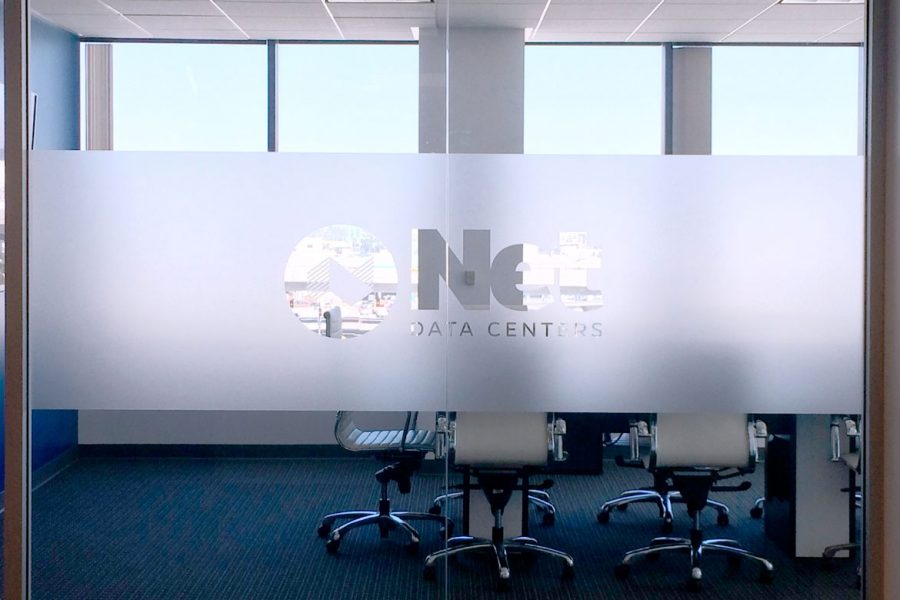 Instalação de Película Jateada instalacao-pelicula-jateada-07-900x600