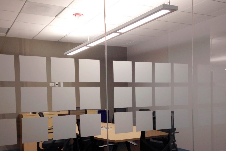 Instalação de Película Jateada instalacao-pelicula-jateada-08-900x600