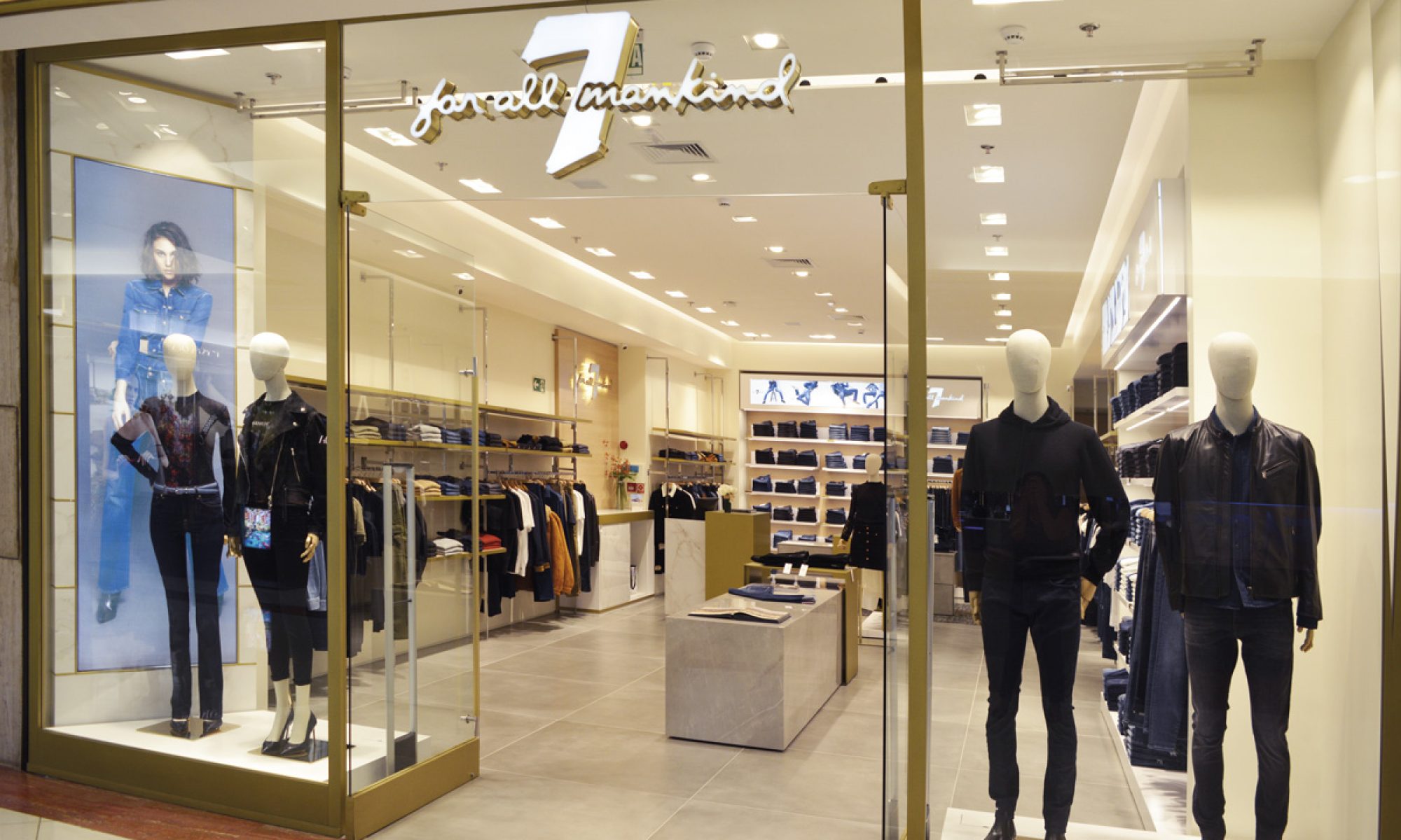 For all makind // letreiro e comunicação visual comunicacao-visual-for-all-makind-2000x1200