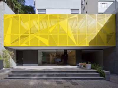 100 fachadas modernas de empresas para se inspirar empresa-fachada-revestimento-acm-loja-400x300