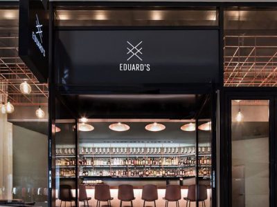 100 fachadas modernas de empresas para se inspirar fachada-bar-shopping-revestimento-acm-400x300